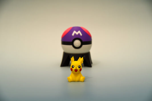 Pokemon Figurine and Pokeball Bundle